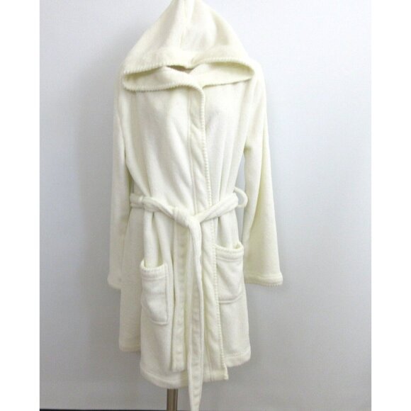 Make + Model Hooded Robe Size Medium White Plush Super Soft Short Spa Cruise NEW - Picture 1 of 8